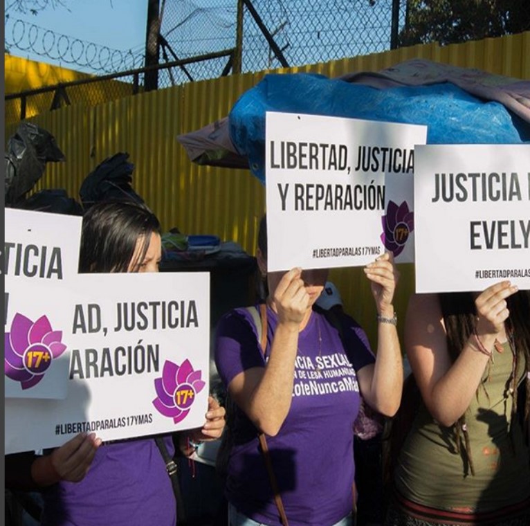 mujeres_en_protesta_foto_agrupacion_ciudadana